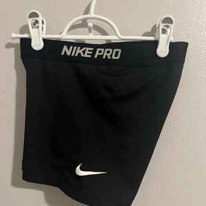 NIKE PRO WOMENS SHORTS SMALL GOOD CONDTION